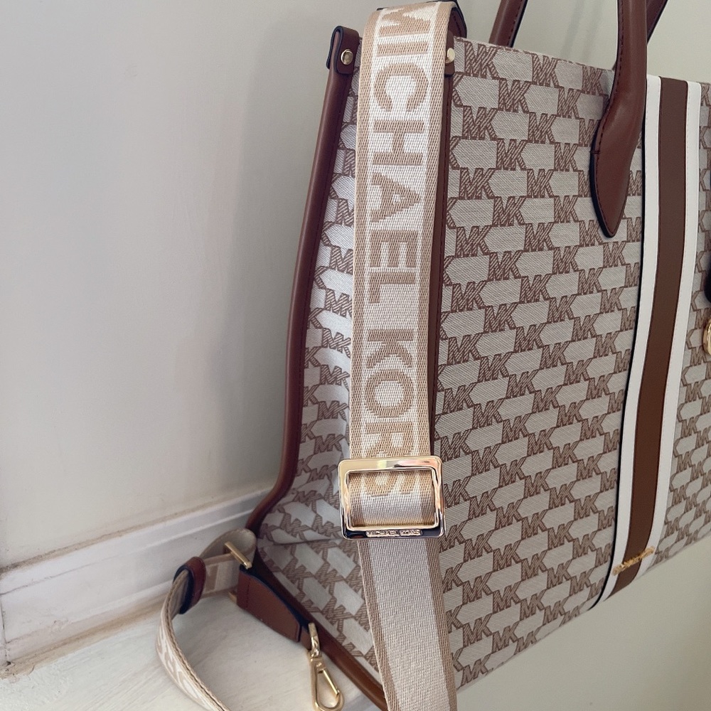 !LAST ONE Michael Kors Mirella Large Tote - Picture 2 of 8
